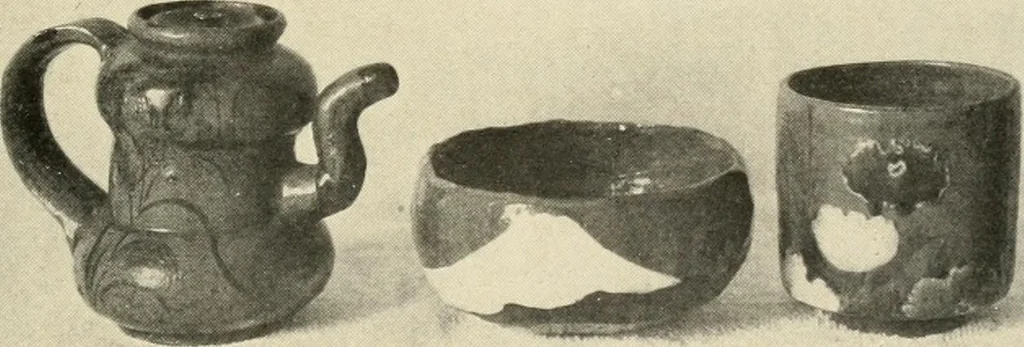 An illustration from Catalogue of the collection of antique Japanese art objects and curios formed by ... the late Dr. S.M. Burnett, of Washington, D.C. The entire collection to be sold at unrestricted public sale by order of the executors, beginning January 7th, 1907, 1907, leaf 92