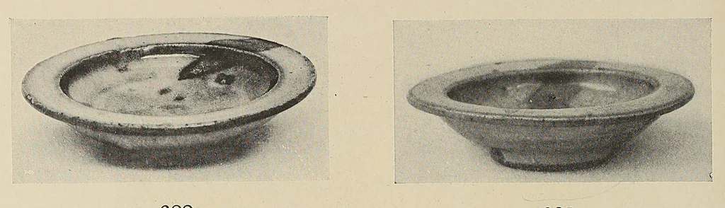 An illustration from Catalogue of an exhibition of early Chinese pottery and sculpture, 1916, leaf 260
