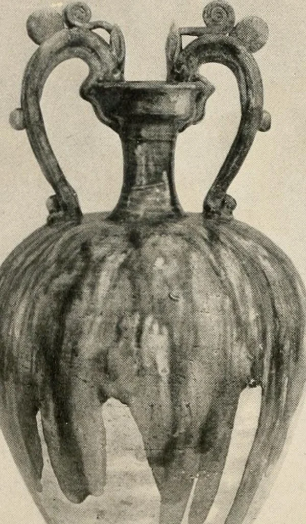 An illustration from Catalogue of an exhibition of early Chinese pottery and sculpture, 1916, leaf 185