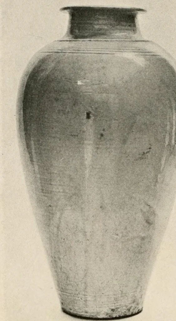 An illustration from Catalogue of an exhibition of early Chinese pottery and sculpture, 1916, leaf 193
