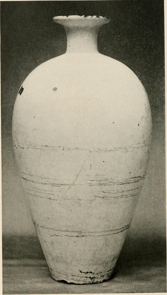 An illustration from Catalogue of an exhibition of early Chinese pottery and sculpture, 1916, leaf 195