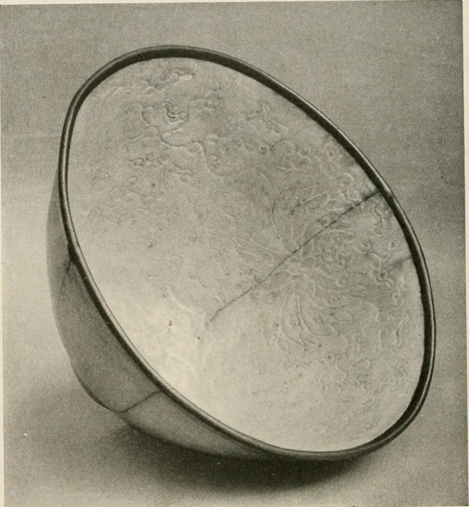 An illustration from Catalogue of an exhibition of early Chinese pottery and sculpture, 1916, leaf 197