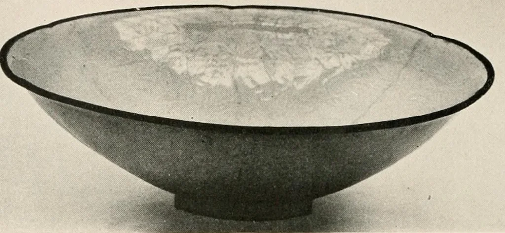An illustration from Catalogue of an exhibition of early Chinese pottery and sculpture, 1916, leaf 205