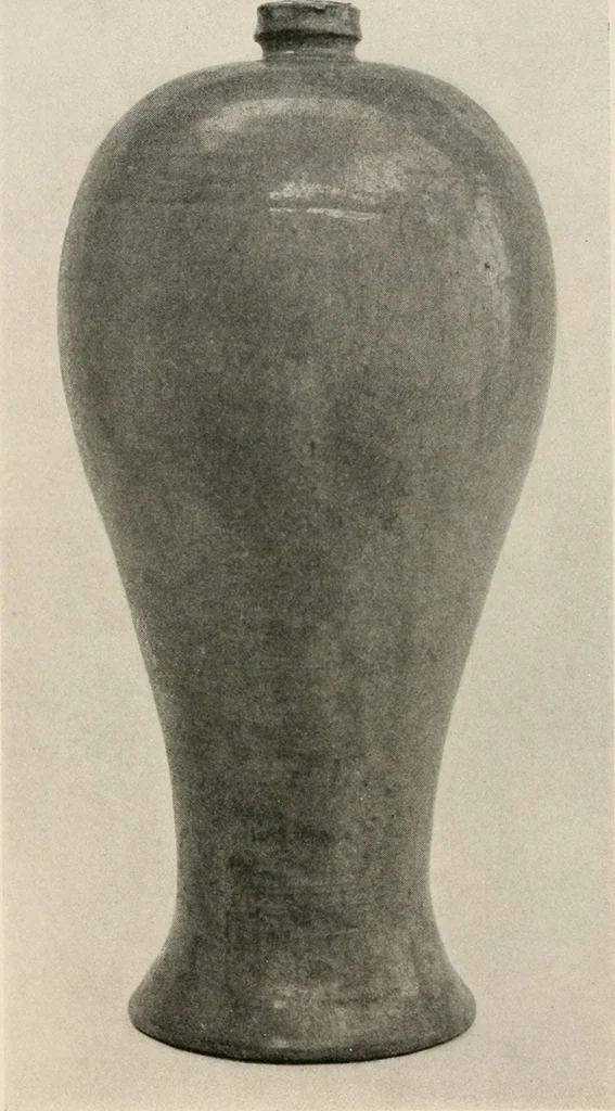 An illustration from Catalogue of an exhibition of early Chinese pottery and sculpture, 1916, leaf 219