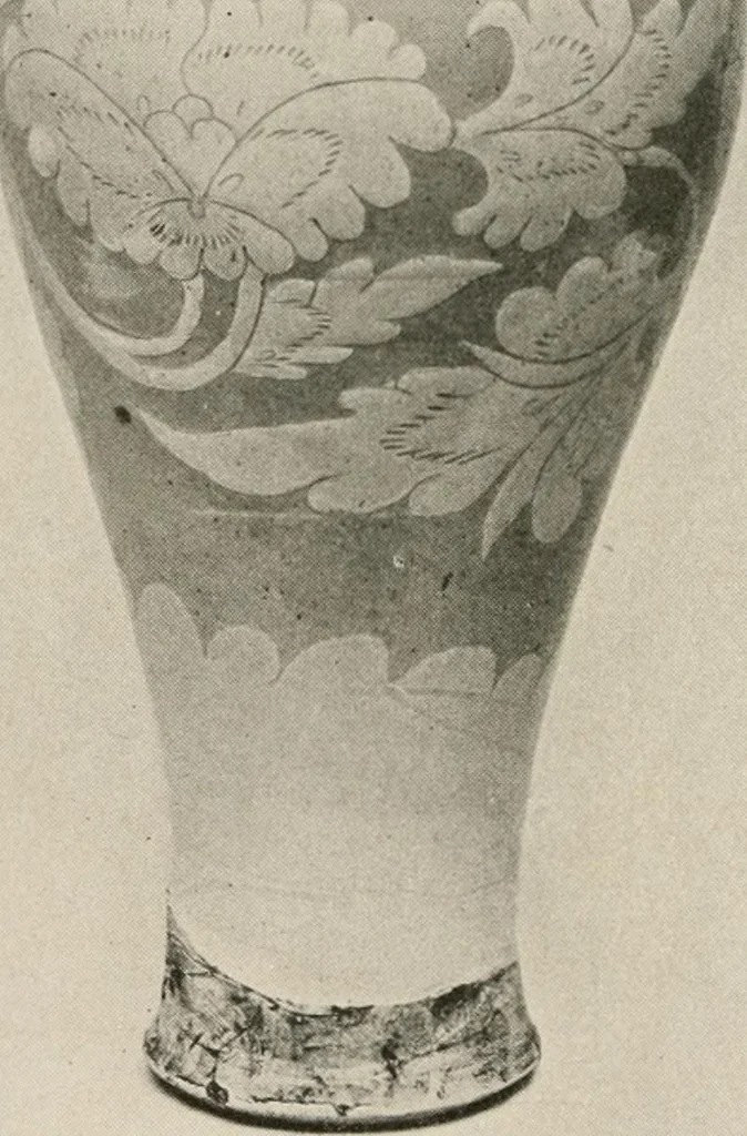 An illustration from Catalogue of an exhibition of early Chinese pottery and sculpture, 1916, leaf 221
