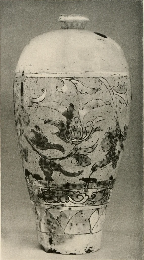An illustration from Catalogue of an exhibition of early Chinese pottery and sculpture, 1916, leaf 227