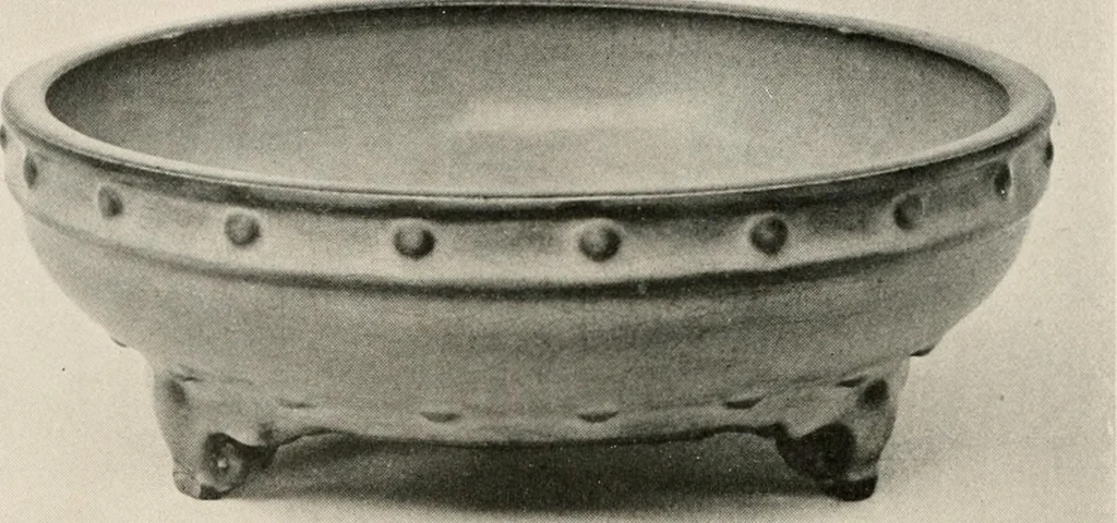 An illustration from Catalogue of an exhibition of early Chinese pottery and sculpture, 1916, leaf 239