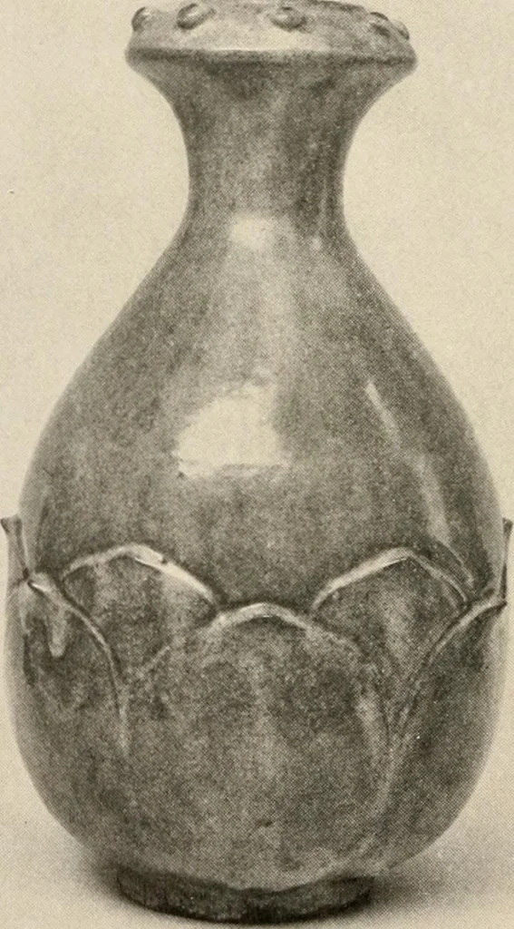 An illustration from Catalogue of an exhibition of early Chinese pottery and sculpture, 1916, leaf 249
