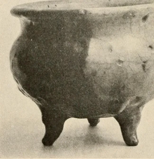 An illustration from Catalogue of an exhibition of early Chinese pottery and sculpture, 1916, leaf 251