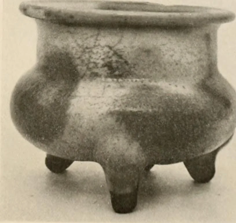 An illustration from Catalogue of an exhibition of early Chinese pottery and sculpture, 1916, leaf 260