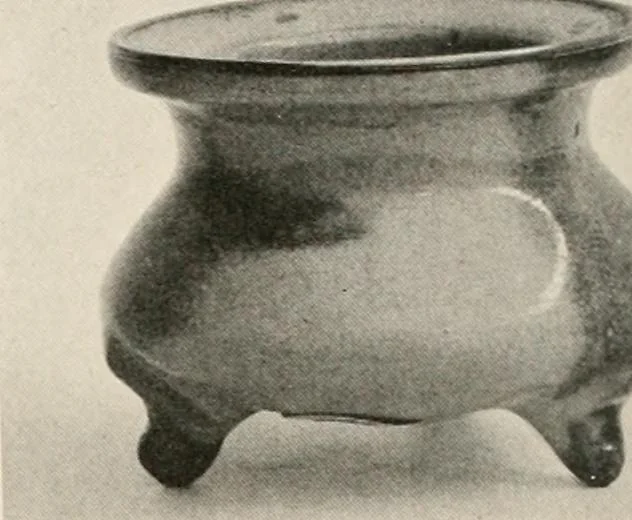 An illustration from Catalogue of an exhibition of early Chinese pottery and sculpture, 1916, leaf 261
