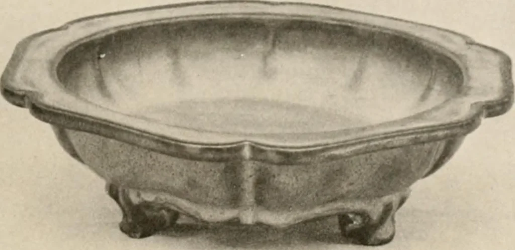 An illustration from Catalogue of an exhibition of early Chinese pottery and sculpture, 1916, leaf 272