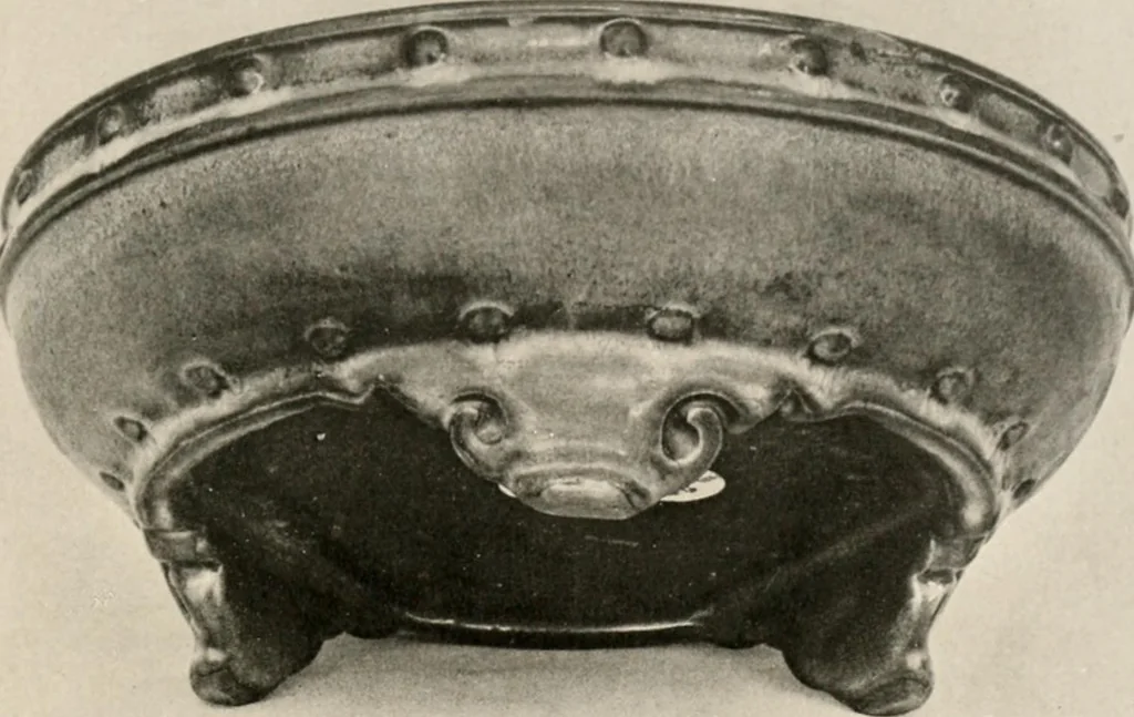 An illustration from Catalogue of an exhibition of early Chinese pottery and sculpture, 1916, leaf 274