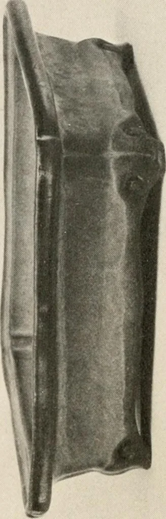 An illustration from Catalogue of an exhibition of early Chinese pottery and sculpture, 1916, leaf 275