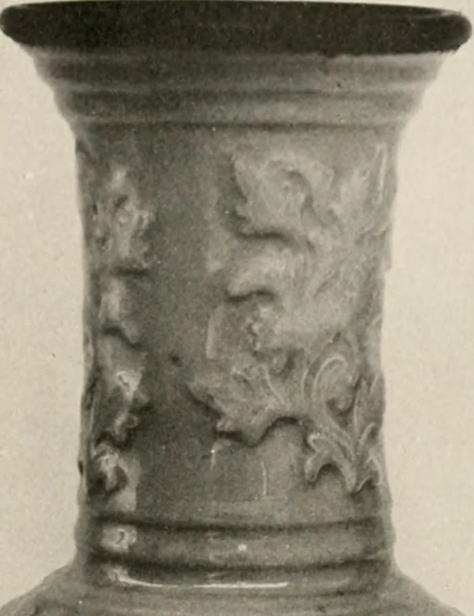An illustration from Catalogue of an exhibition of early Chinese pottery and sculpture, 1916, leaf 282