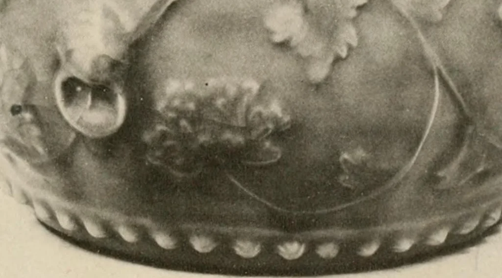 An illustration from Catalogue of an exhibition of early Chinese pottery and sculpture, 1916, leaf 284