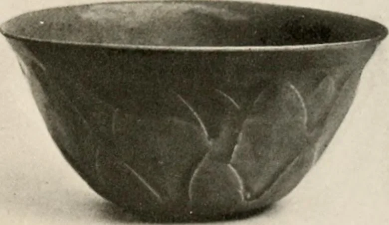 An illustration from Catalogue of an exhibition of early Chinese pottery and sculpture, 1916, leaf 286