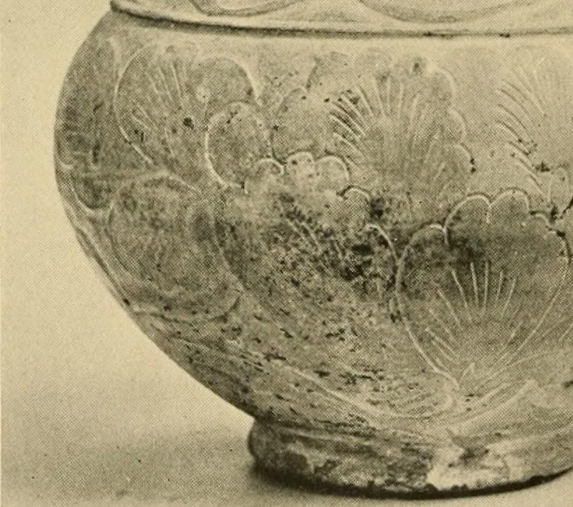 An illustration from Catalogue of an exhibition of early Chinese pottery and sculpture, 1916, leaf 183