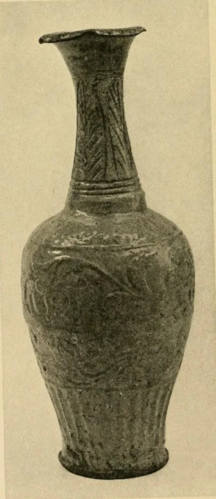 An illustration from Catalogue of an exhibition of early Chinese pottery and sculpture, 1916, leaf 185