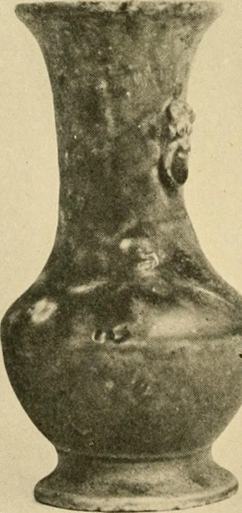 An illustration from Catalogue of an exhibition of early Chinese pottery and sculpture, 1916, leaf 189