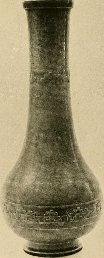 An illustration from Catalogue of an exhibition of early Chinese pottery and sculpture, 1916, leaf 189