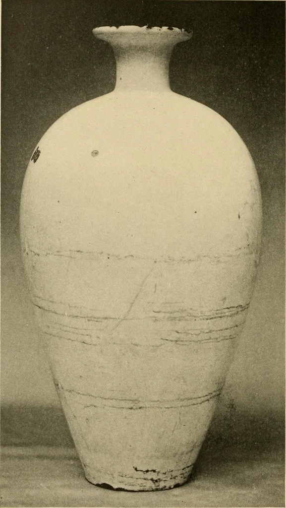 An illustration from Catalogue of an exhibition of early Chinese pottery and sculpture, 1916, leaf 193