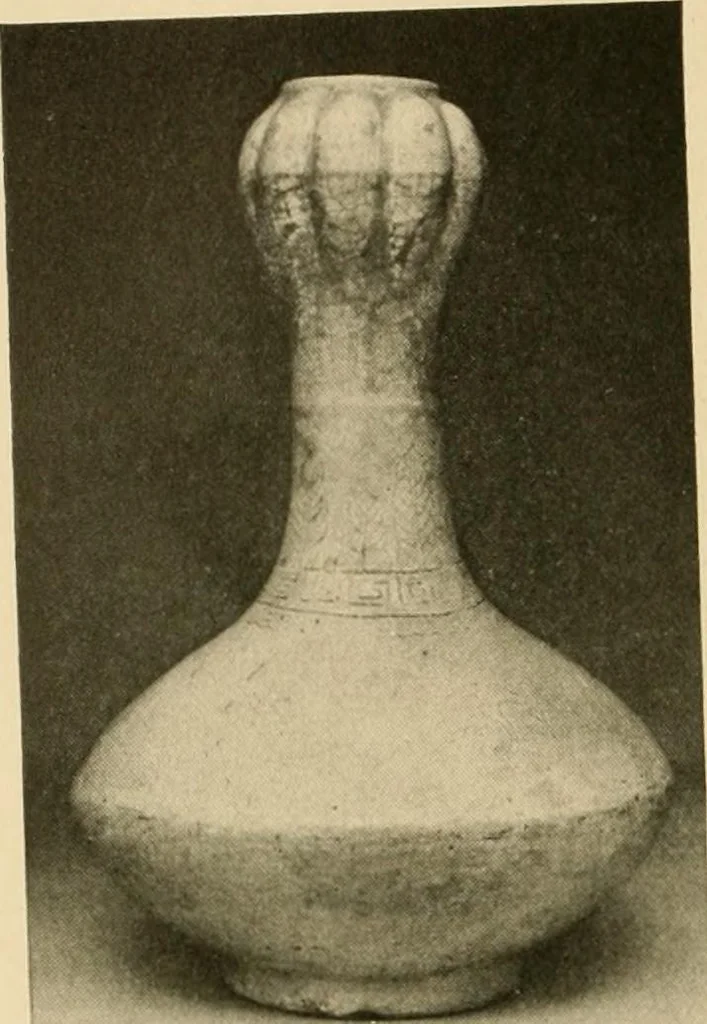 An illustration from Catalogue of an exhibition of early Chinese pottery and sculpture, 1916, leaf 197