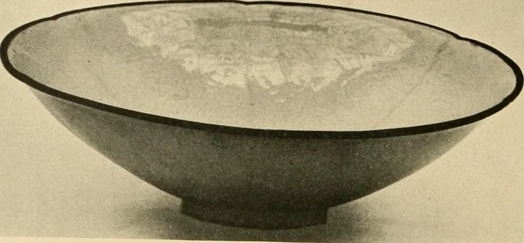 An illustration from Catalogue of an exhibition of early Chinese pottery and sculpture, 1916, leaf 203