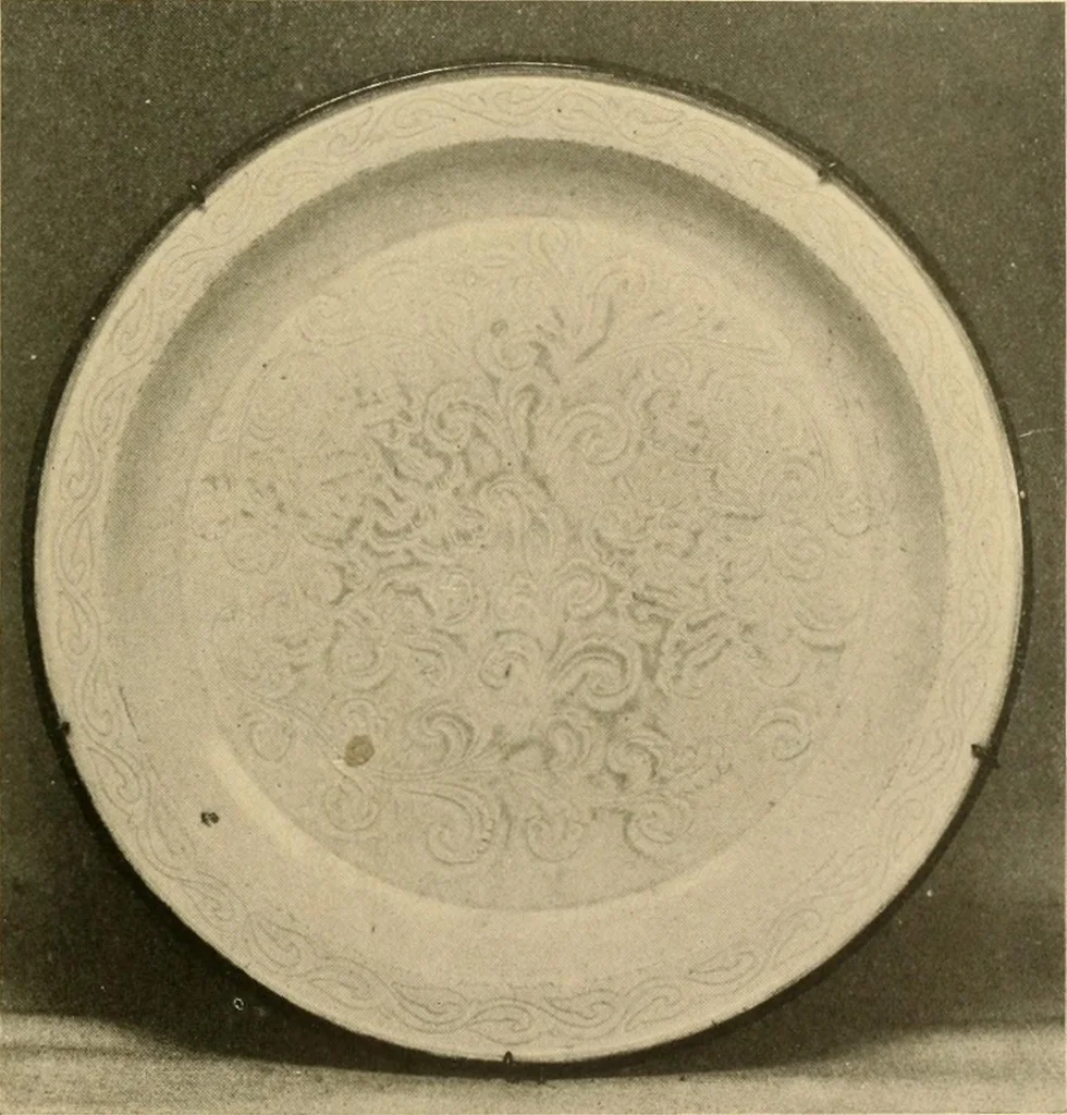 An illustration from Catalogue of an exhibition of early Chinese pottery and sculpture, 1916, leaf 210