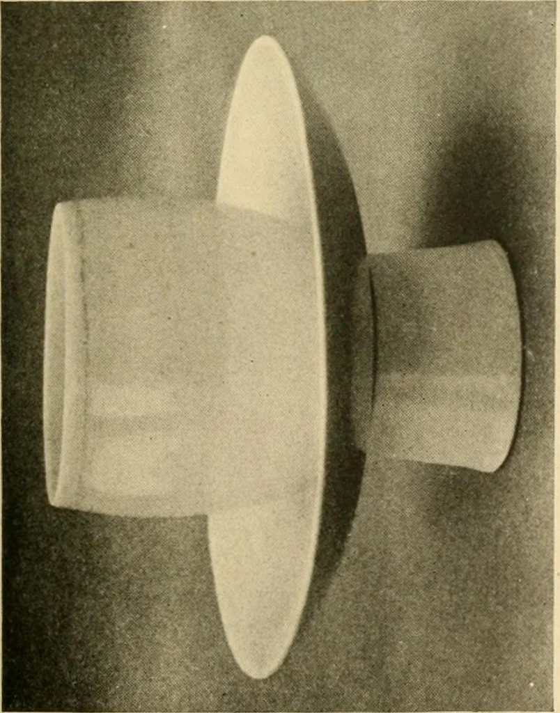 An illustration from Catalogue of an exhibition of early Chinese pottery and sculpture, 1916, leaf 212