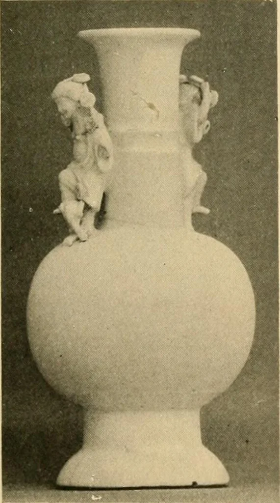 An illustration from Catalogue of an exhibition of early Chinese pottery and sculpture, 1916, leaf 214