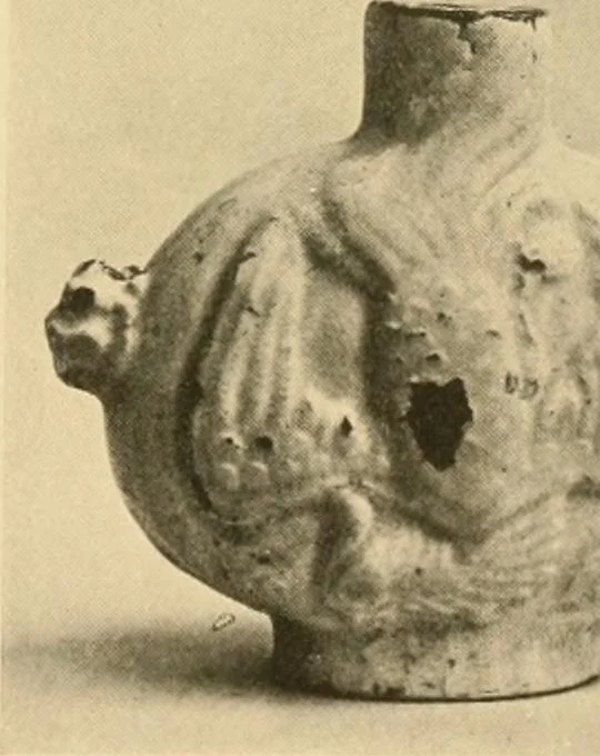 An illustration from Catalogue of an exhibition of early Chinese pottery and sculpture, 1916, leaf 214