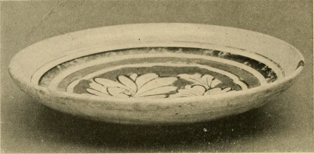 An illustration from Catalogue of an exhibition of early Chinese pottery and sculpture, 1916, leaf 229