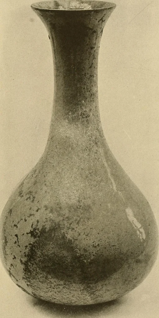 An illustration from Catalogue of an exhibition of early Chinese pottery and sculpture, 1916, leaf 232
