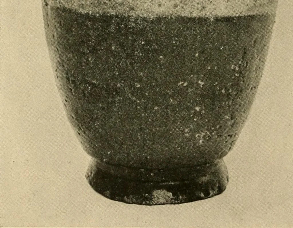 An illustration from Catalogue of an exhibition of early Chinese pottery and sculpture, 1916, leaf 235