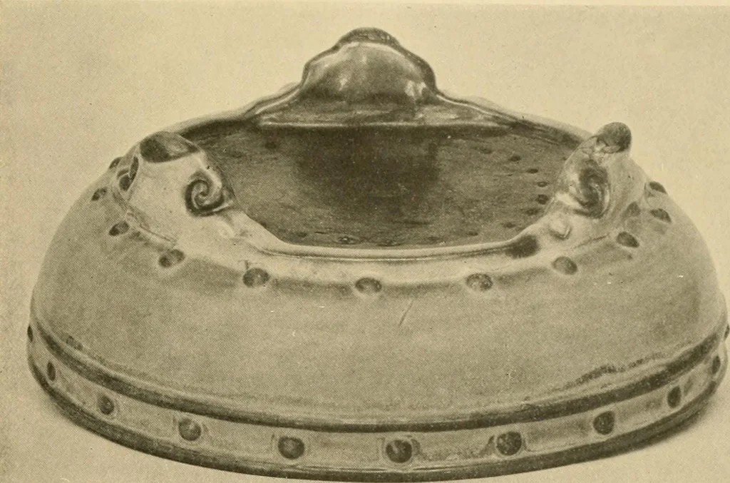 An illustration from Catalogue of an exhibition of early Chinese pottery and sculpture, 1916, leaf 238