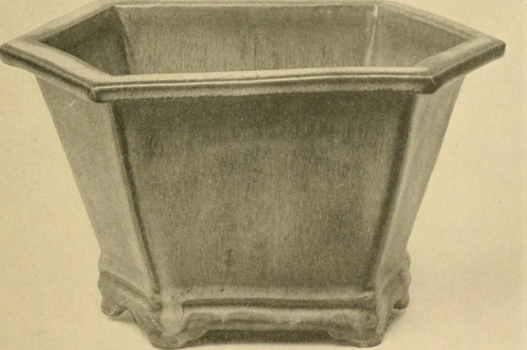 An illustration from Catalogue of an exhibition of early Chinese pottery and sculpture, 1916, leaf 238