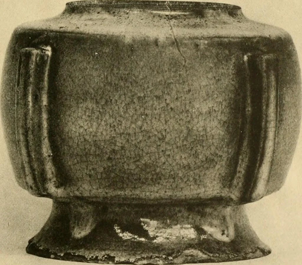 An illustration from Catalogue of an exhibition of early Chinese pottery and sculpture, 1916, leaf 240