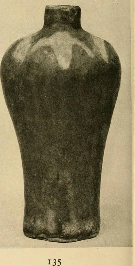 An illustration from Catalogue of an exhibition of early Chinese pottery and sculpture, 1916, leaf 243