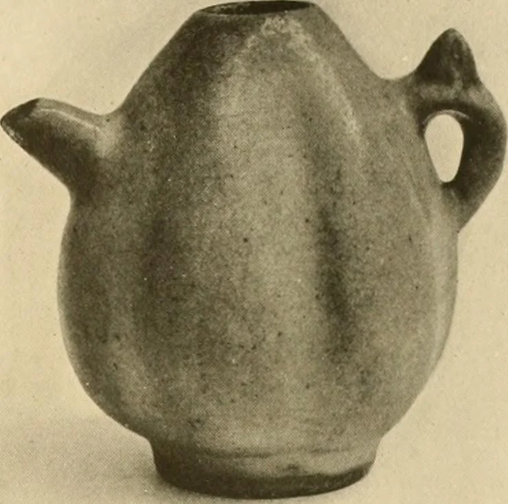 An illustration from Catalogue of an exhibition of early Chinese pottery and sculpture, 1916, leaf 244
