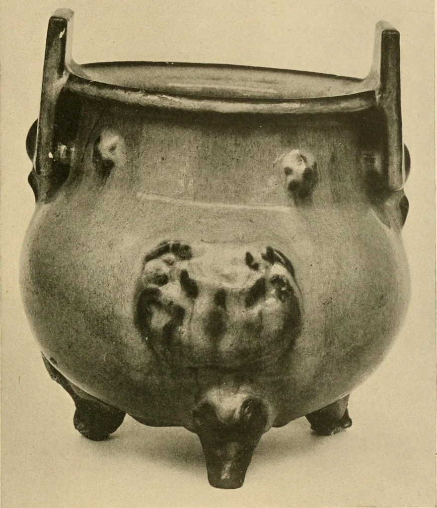 An illustration from Catalogue of an exhibition of early Chinese pottery and sculpture, 1916, leaf 248