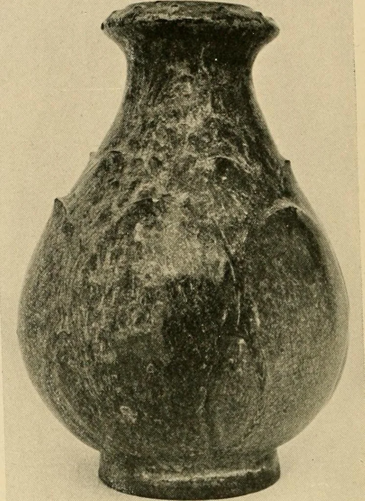 An illustration from Catalogue of an exhibition of early Chinese pottery and sculpture, 1916, leaf 249