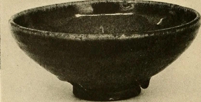 An illustration from Catalogue of an exhibition of early Chinese pottery and sculpture, 1916, leaf 255