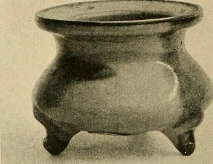 An illustration from Catalogue of an exhibition of early Chinese pottery and sculpture, 1916, leaf 259