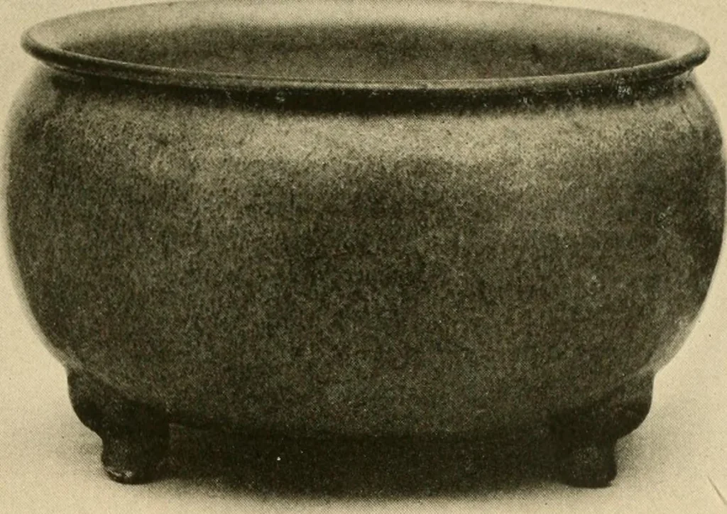 An illustration from Catalogue of an exhibition of early Chinese pottery and sculpture, 1916, leaf 262
