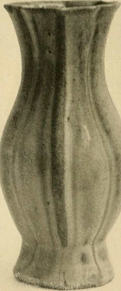 An illustration from Catalogue of an exhibition of early Chinese pottery and sculpture, 1916, leaf 263