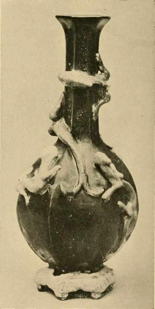 An illustration from Catalogue of an exhibition of early Chinese pottery and sculpture, 1916, leaf 263