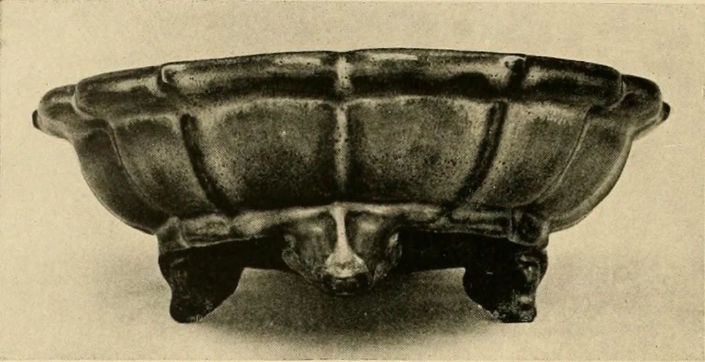 An illustration from Catalogue of an exhibition of early Chinese pottery and sculpture, 1916, leaf 269