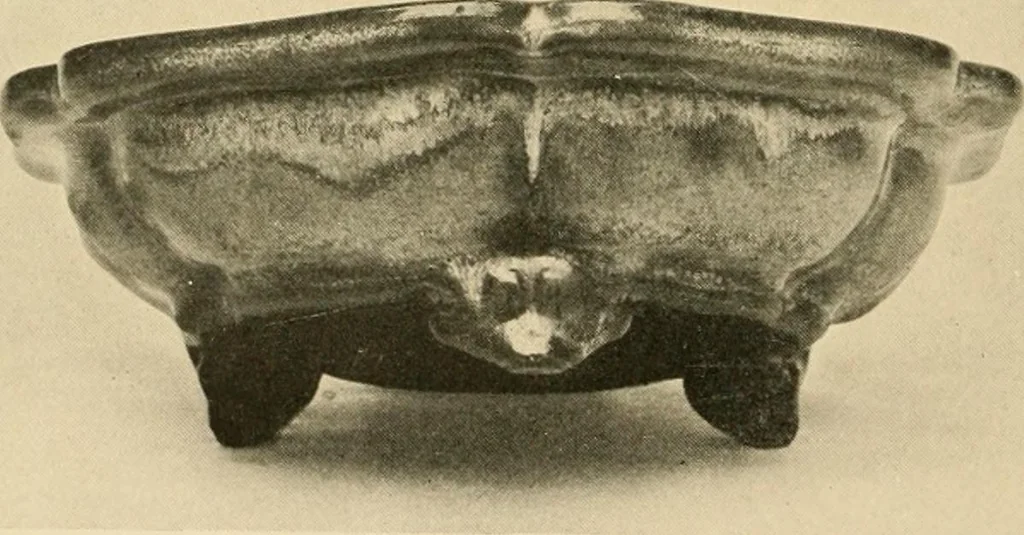An illustration from Catalogue of an exhibition of early Chinese pottery and sculpture, 1916, leaf 269