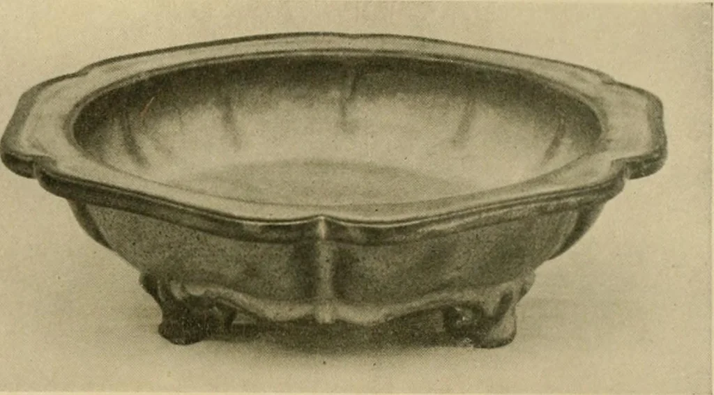 An illustration from Catalogue of an exhibition of early Chinese pottery and sculpture, 1916, leaf 270